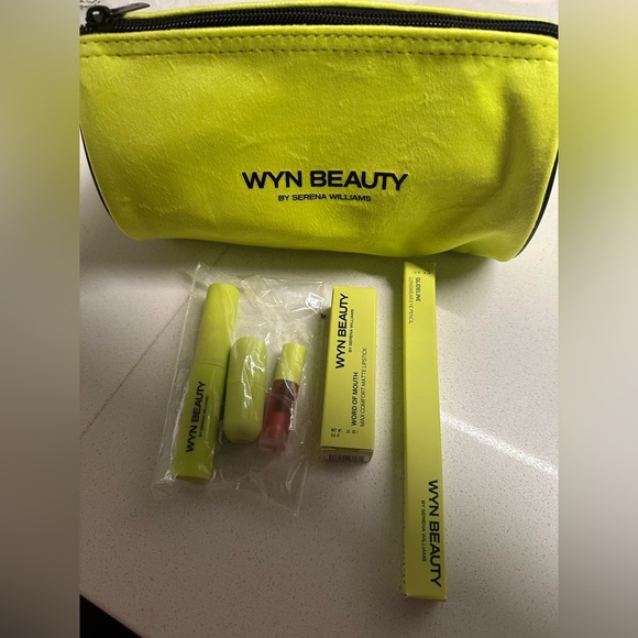 WYN Beauty Limited Edition 6pc Makeup Set - Picture 3 of 4